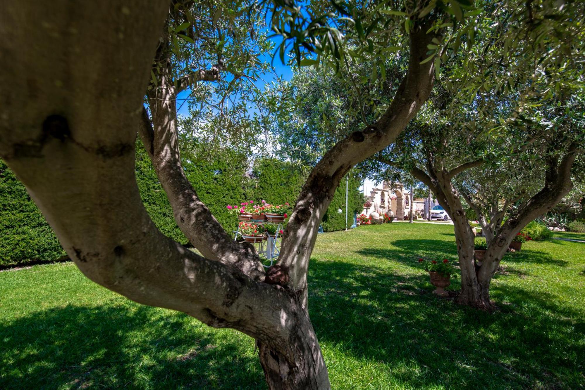 Villa Del Papiro Charme Apartments Avola Exterior foto