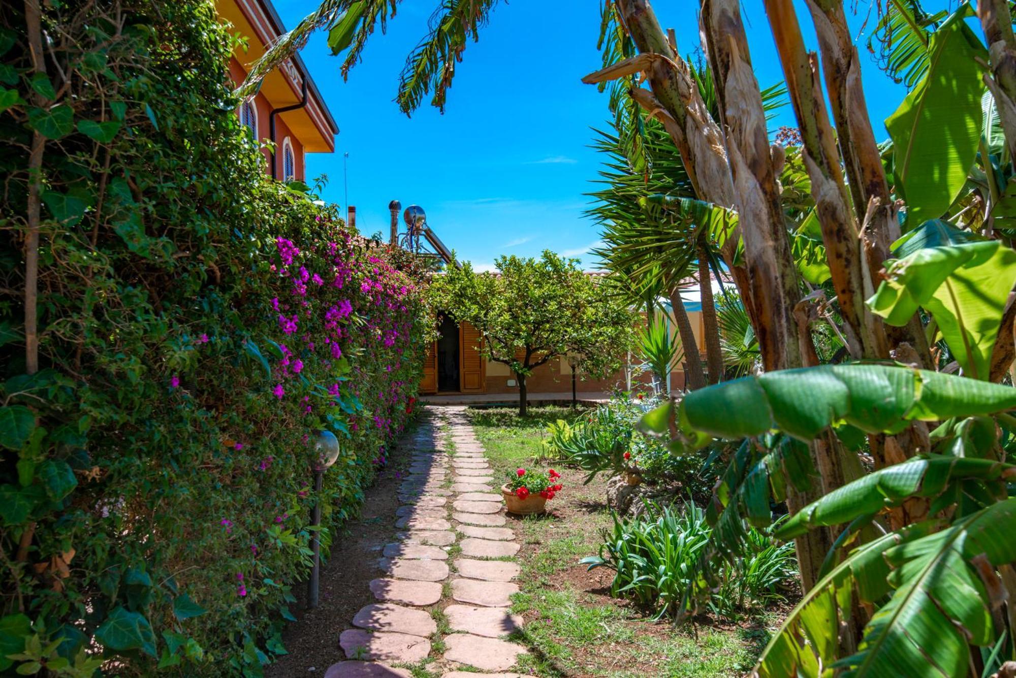 Villa Del Papiro Charme Apartments Avola Exterior foto